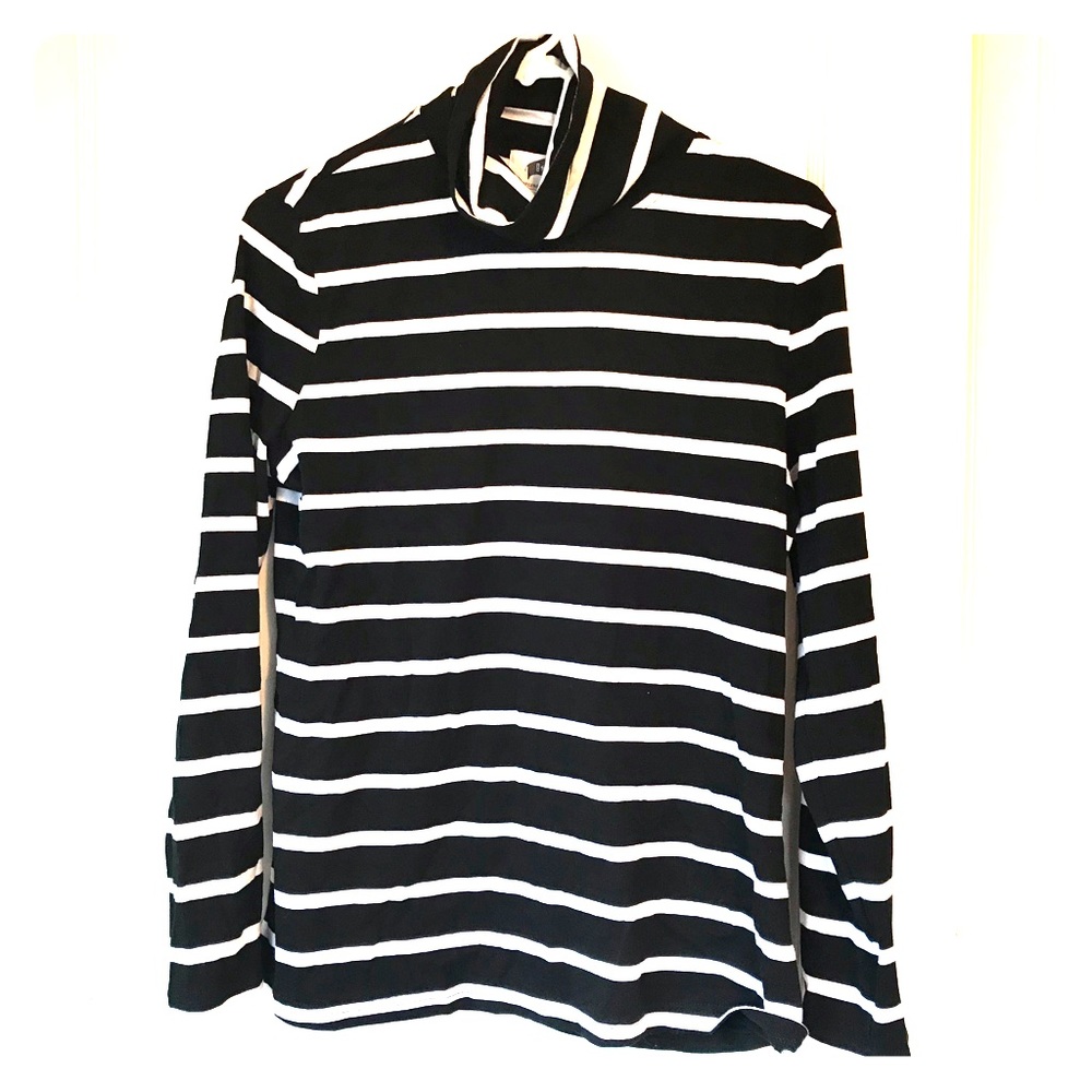 Striped turtleneck